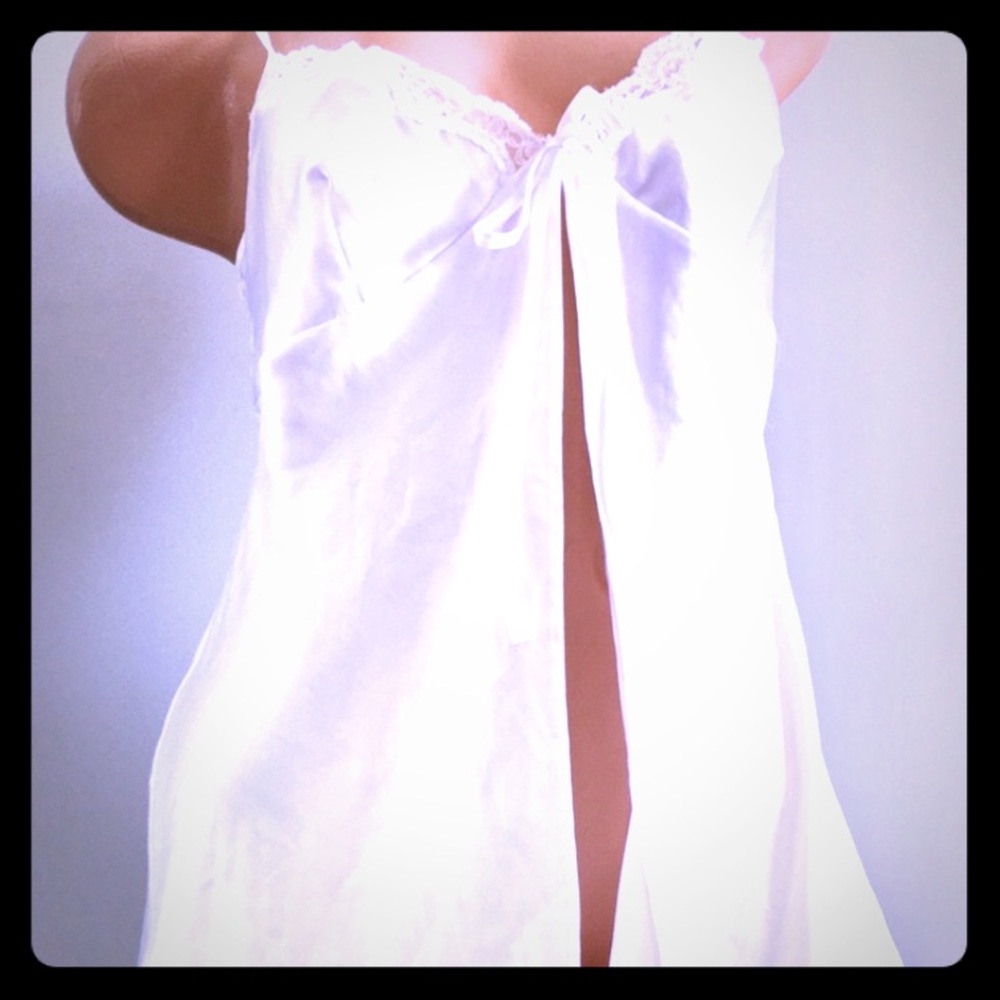 VS size M White Short Nightie